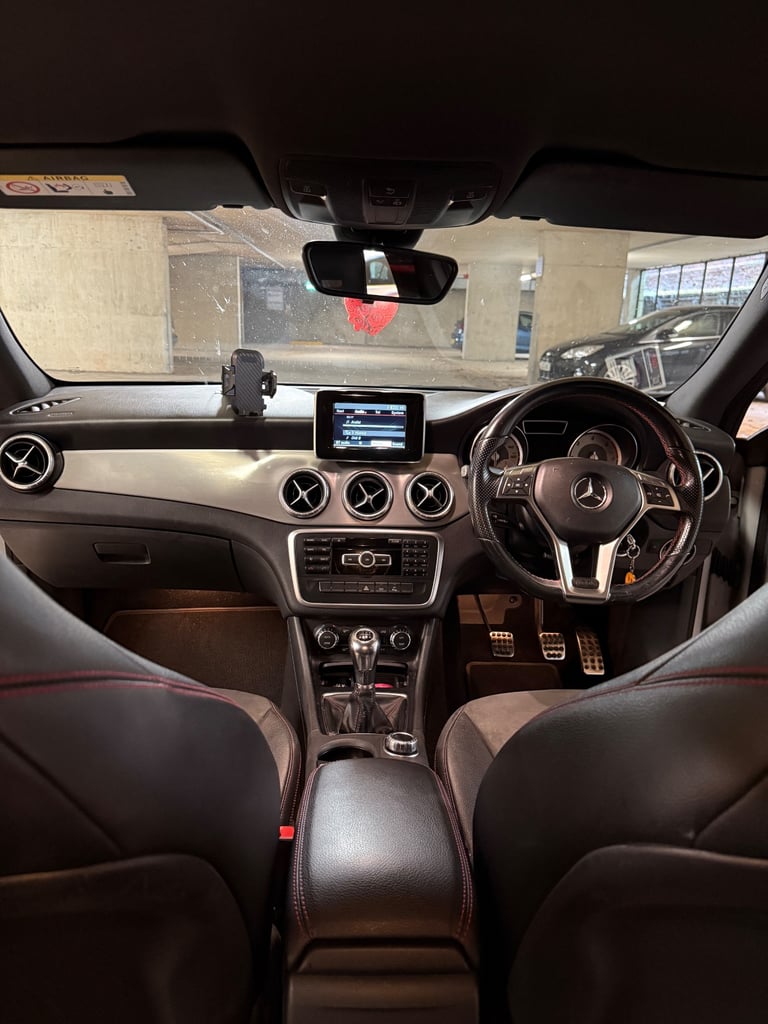 Mercedes-Benz, CLA, Saloon, 2014, Manual, 1796 (cc), 4 doors