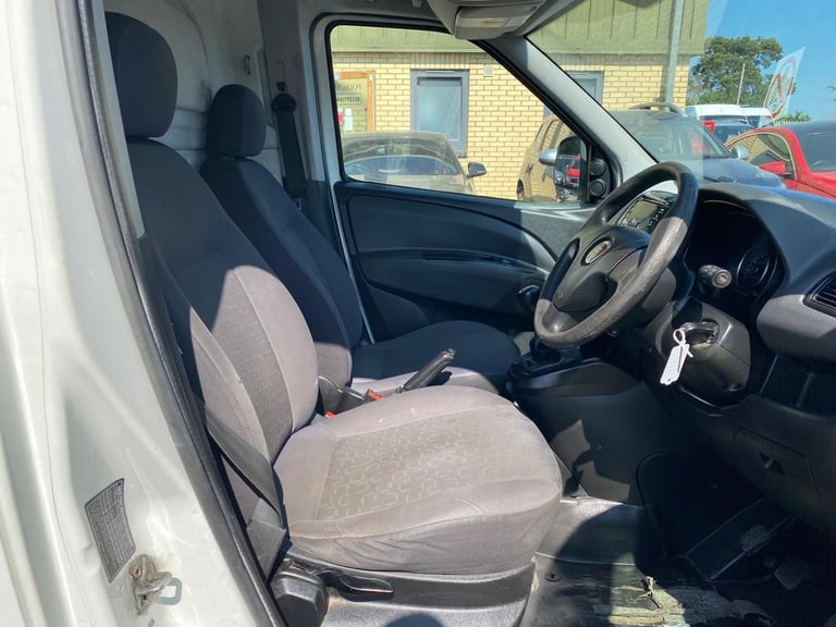 2015 Fiat Doblo 1.3 JTD MultiJetII 16v SX Tecnico L1 H1 4dr PANEL VAN Diesel Manual