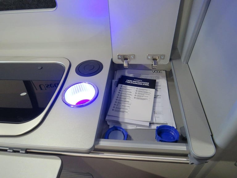 FORD TRANSIT CUSTOM 300 Limited Camper Van - Day Van - Motohome Black Manual Die