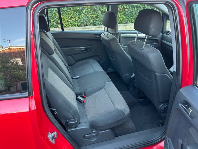 Vauxhall zafira 7 seater car 2014 63 1.6 petrol 12 months mot very clean example - Image 9