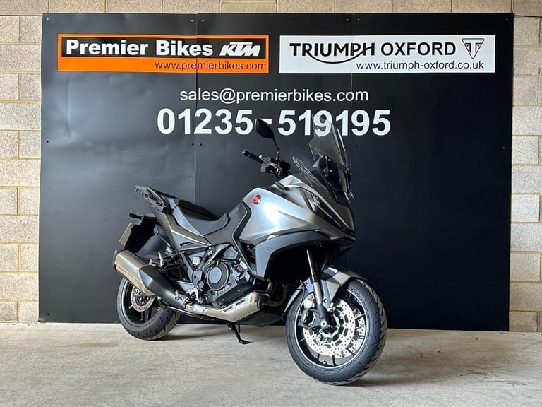 STUNNING LOW MILEAGE 2022/22 HONDA NT1100 MOTORCYCLE 