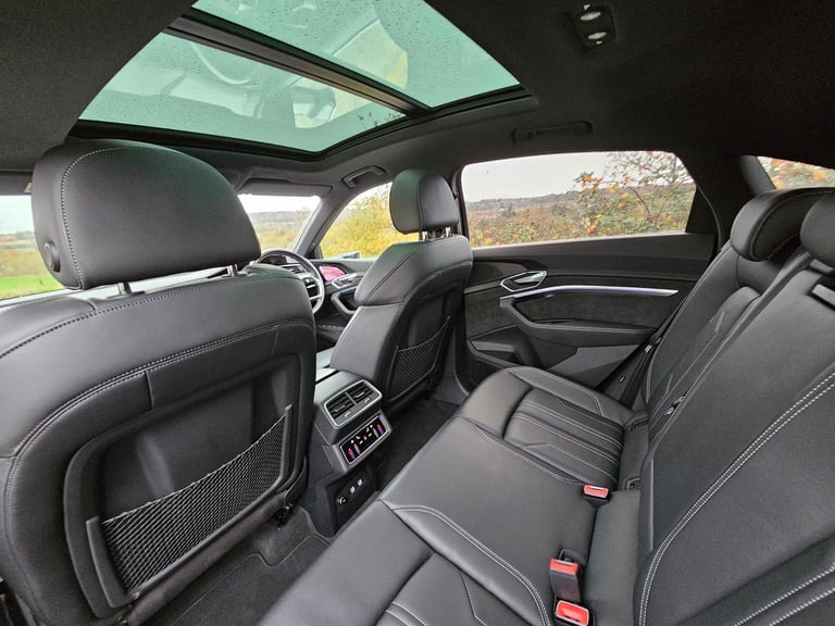 Audi E-TRON S LINE 55 QUATTRO 2021  **PAN ROOF**