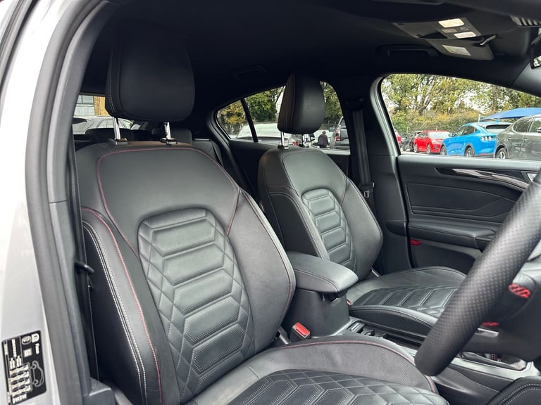 2022 Ford Focus 1.0 EcoBoost Hybrid mHEV 155 ST-Line Vignale 5dr HATCHBACK PETROL Manual