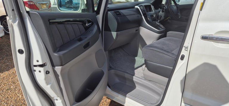 Toyota Alphard, 61,229 Miles, 2.4 Litre, Petrol, Automatic