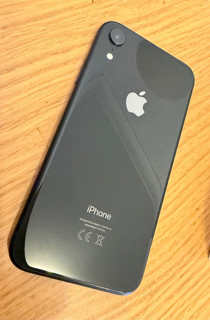 Apple iPhone XR 64gb Black - Unlocked