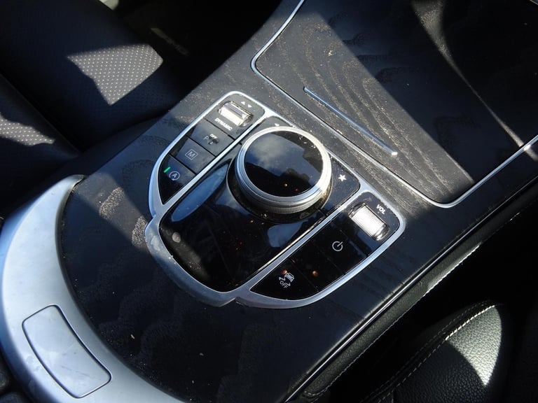 2018 67 REG MERCEDES BENZ GLC 250 D 4MATIC AMG LINE DIESEL AUTO DAMAGED SALVAGE