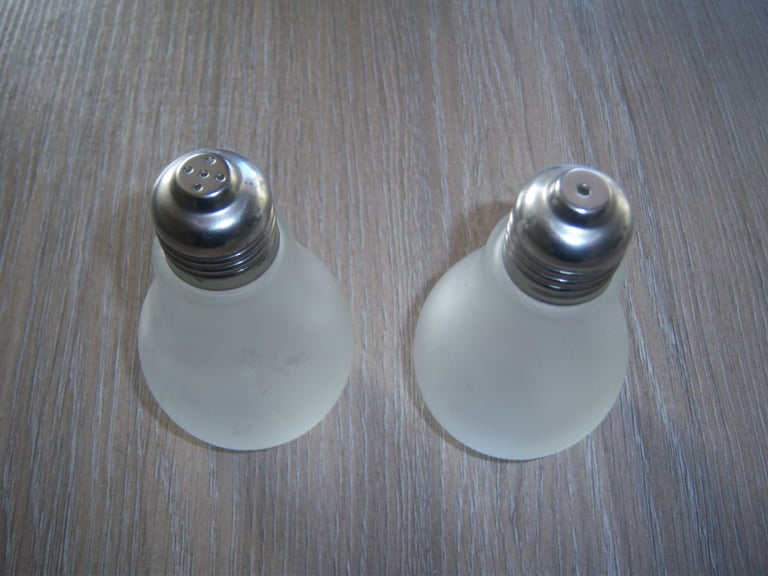 Pepper & Salt shakers