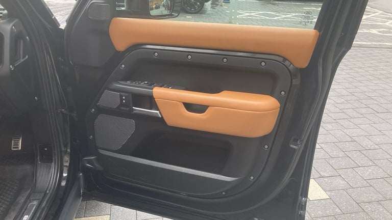 2022 Land Rover Defender 5.0 P525 V8 110 5dr Auto Petrol Estate Estate Petrol Automatic