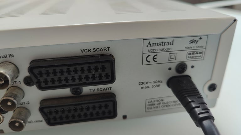 Sky +Box Amstrad DRX280 80GB Satellite TV Receiver Set Top Box White