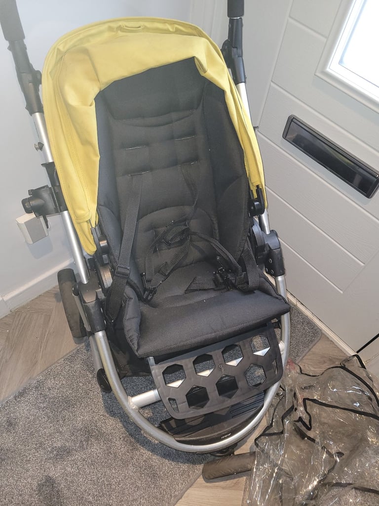 Mamas & Papas pram & bassinet 