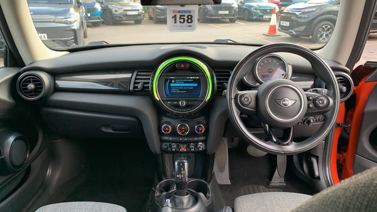 2018 MINI Hatch 1.5 Cooper Hatchback 3dr Petrol Steptronic Euro 6 (s/s) (136 ps) Hatchback Petrol...