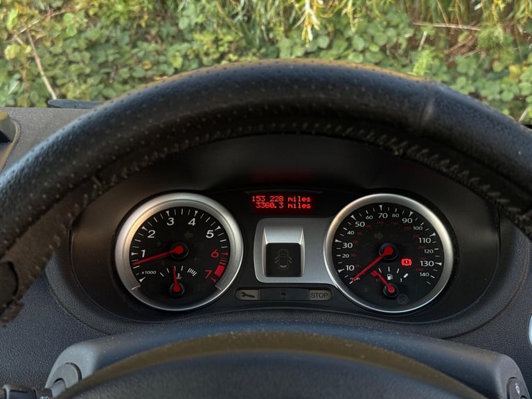 2009 Renault Clio 1.2 TCe 16v Dynamique 3dr HATCHBACK Petrol Manual