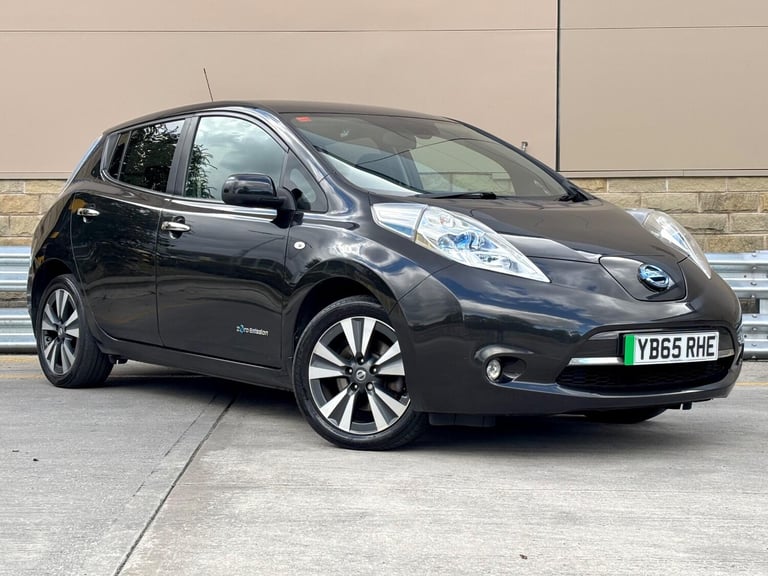 image for 2015 Nissan Leaf 30kWh Tekna Auto 5dr HATCHBACK Electric Automatic
