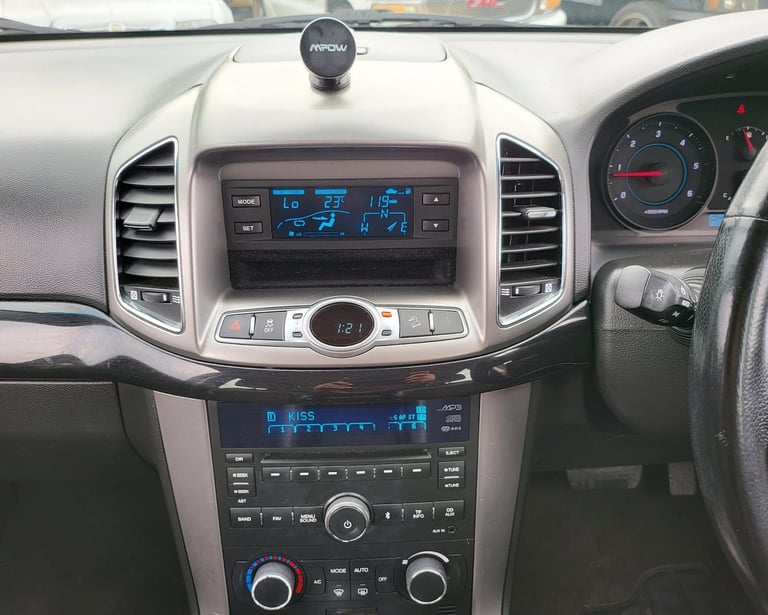 2012 FACELIFT CHEVROLET CAPTIVA 2.2 VCDi LT 5 DOOR 7 SEATER AUTOMATIC BLACK