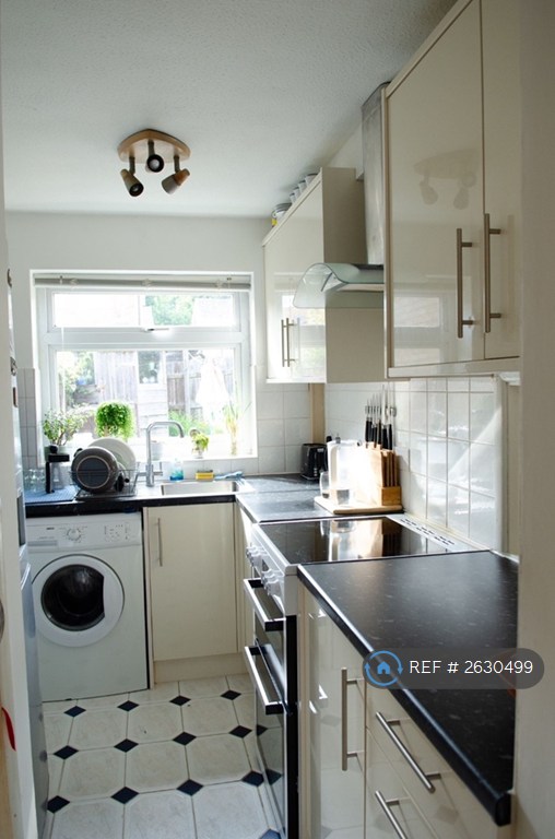 3 bedroom house in Foxglove Green, Willesborough, Ashford, TN24 (3 bed) (#2630499)
