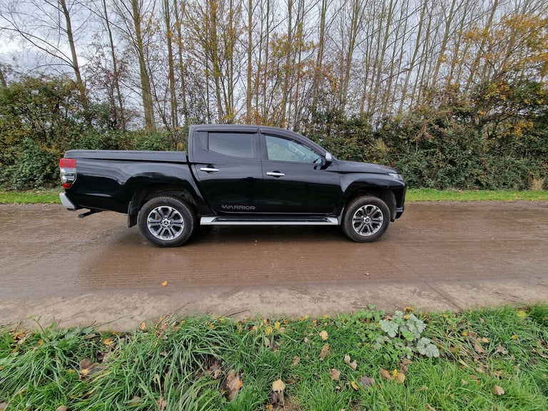 2020 Mitsubishi L200 Black 5 Seat Double Cab  Low 41k  Spares Repairs  7m MOT