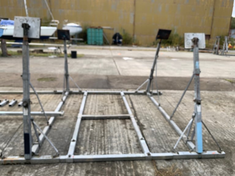 Yacht Cradle 6 leg Tennamast 