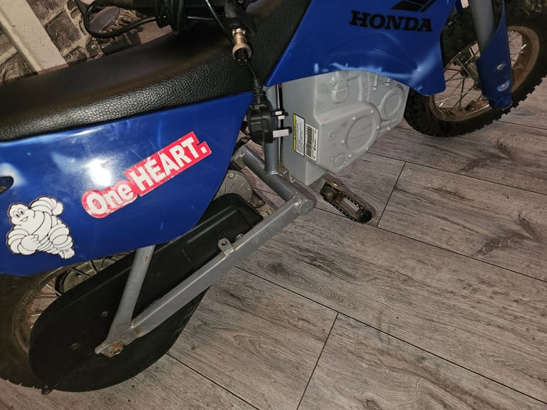 Razor kids 24v electric motorbike