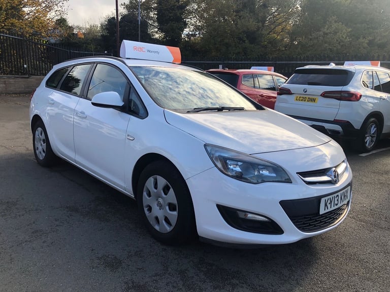 2013 Vauxhall Astra 1.7 CDTi ecoFLEX ES Sports Tourer 5dr Diesel Manual Euro 5 - Image 2