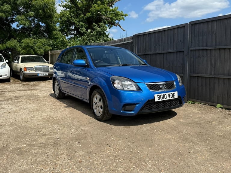 2010 KIA RIO 1.4 Strike 5dr - Image 3