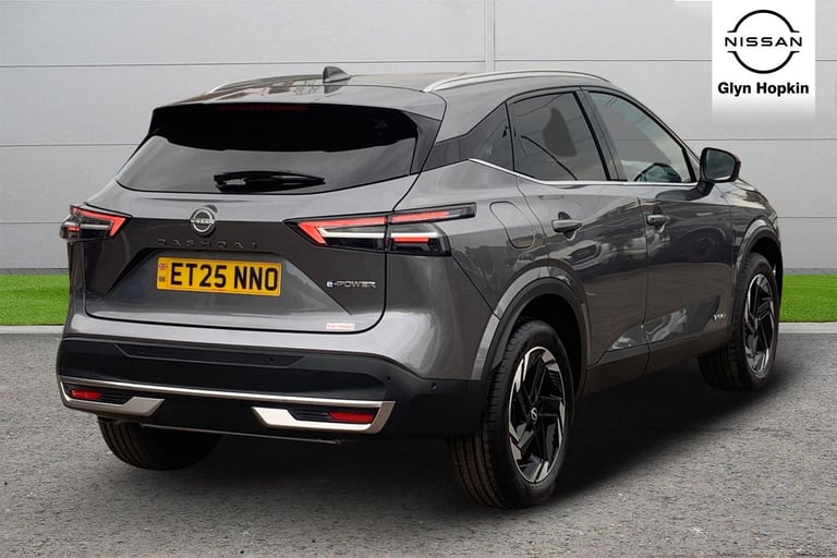 2025 Nissan Qashqai 1.5 E-Power N-Connecta [Glass Roof] 5dr Auto Hatchback Hybrid Automatic