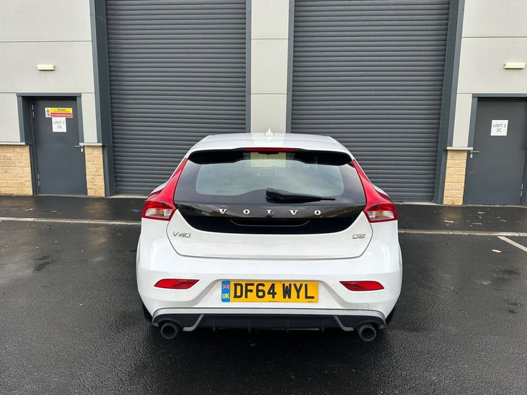 2015 Volvo V40 D2 R DESIGN Lux Nav 5dr HATCHBACK Diesel Manual