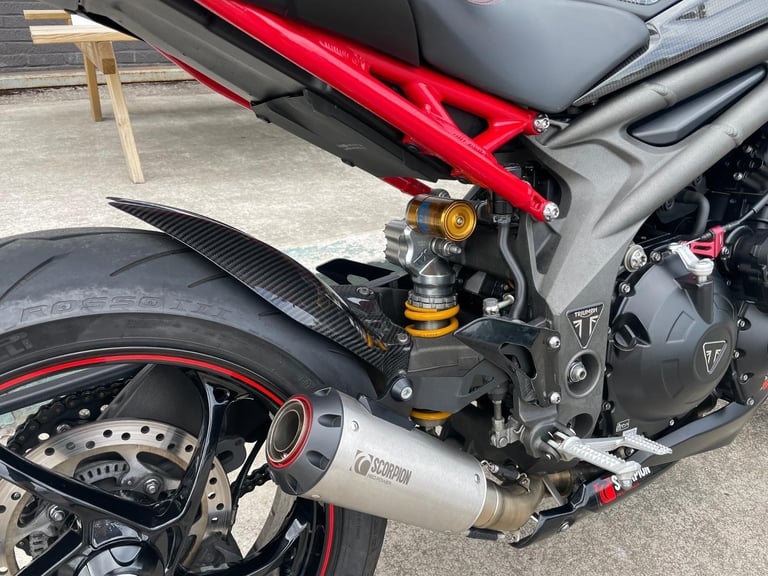 Triumph Speed Triple 1050 RS 2018 in Black