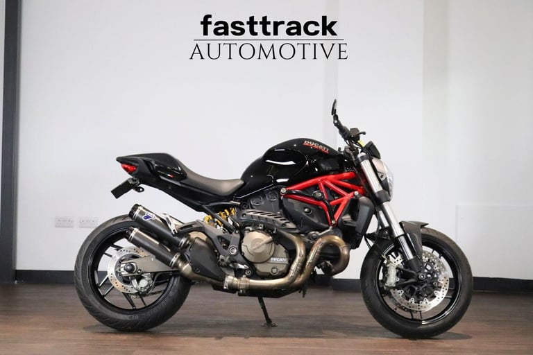 Ducati Monster 821 - 2014 - FULL SERVICE HISTORY - TERMIGONI - CARBON-BELTS DONE