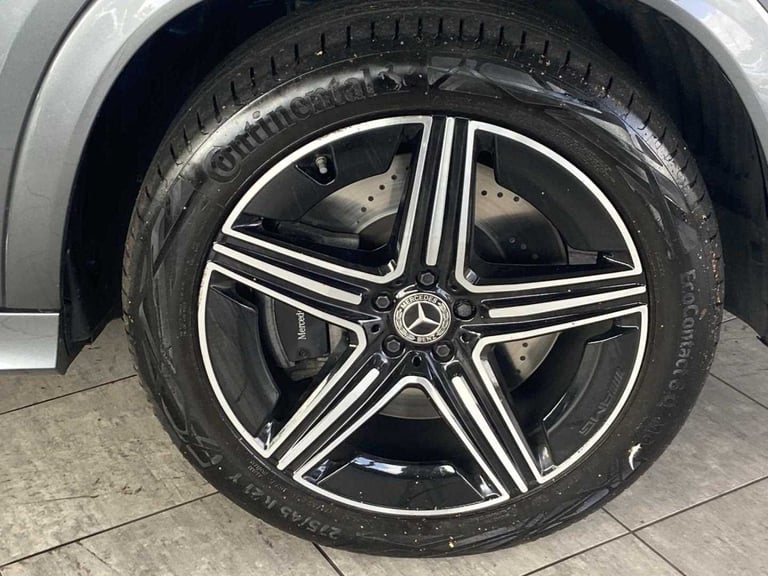 2024 Mercedes-Benz GLE 400e 4Matic Urban Edition 5dr 9G-Tronic SUV Plug-In Hy Automatic