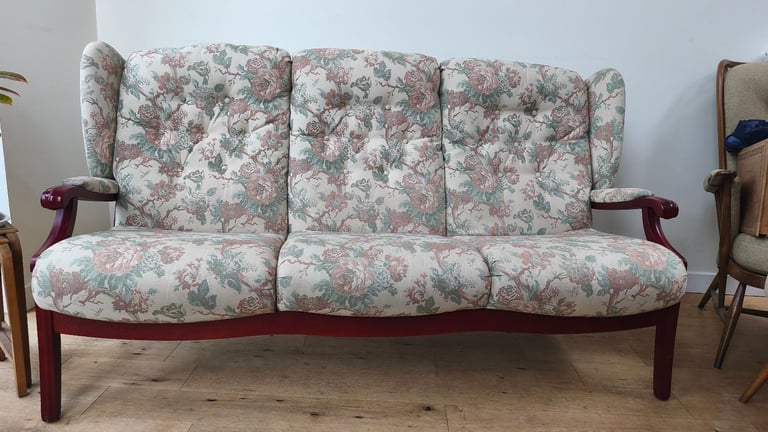 image for 3 seater sofa and 2 matching arm chairs 