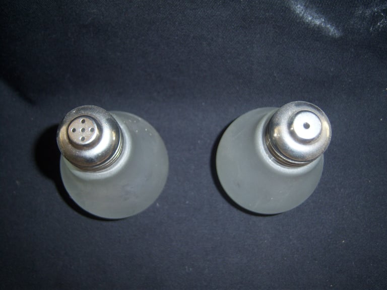 Pepper & Salt shakers