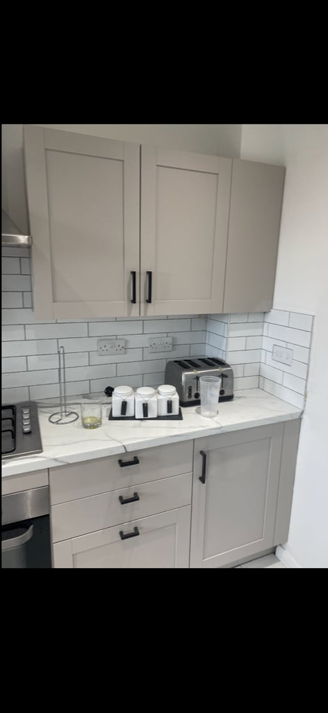 Professional wall and floor tiler 