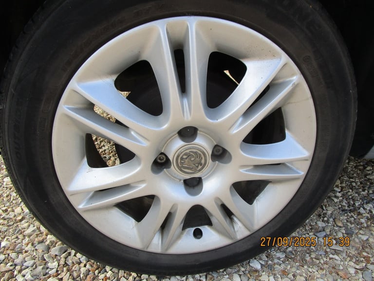 2008 Vauxhall Corsa 1.4i 16V Design 3dr Auto HATCHBACK Petrol Automatic
