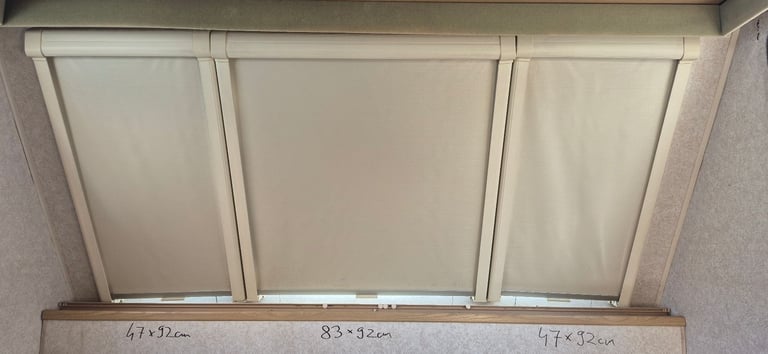 Various sizes window blinds with flynets for camper, caravan, motorhome, boat ect....