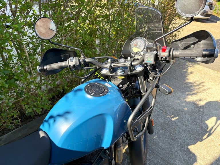 Royal Enfield, HIMALAYAN, 2024, 411 (cc) low miles