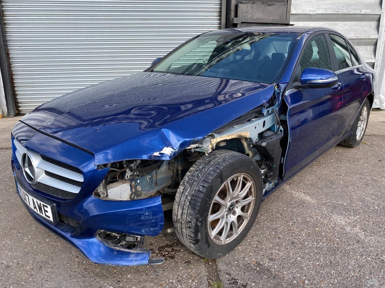 2017 17 REG MERCEDES C-CLASS C200 2.0 AUTO SPORTS DAMAGED REPAIRABLE SALVAGE