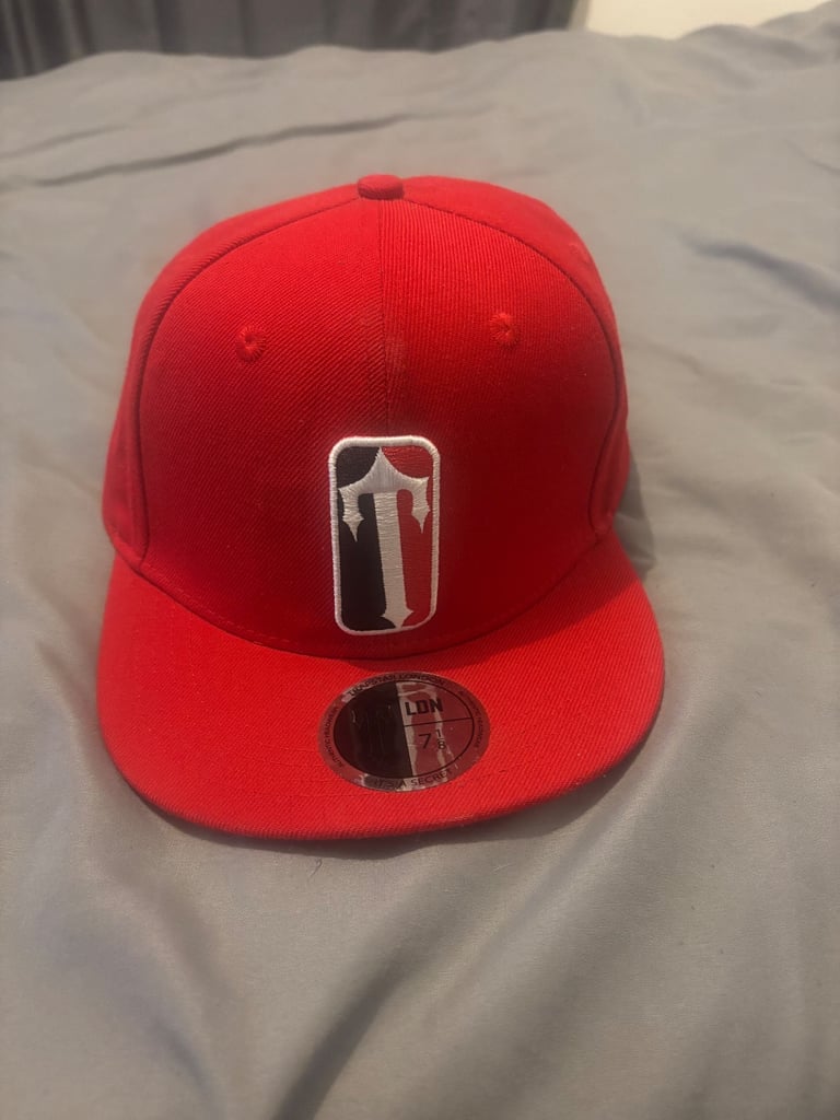 image for Red Trapstar Fitted hat size:7 1/8