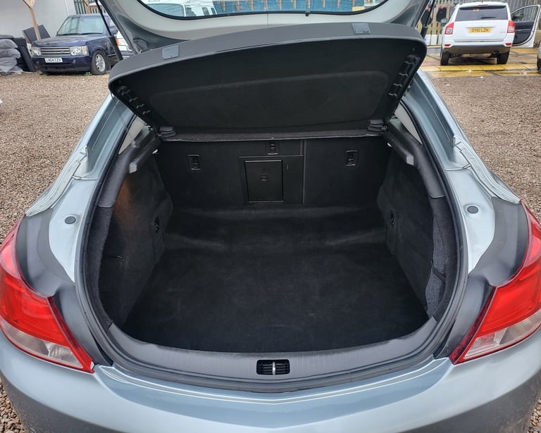 2011 VAUXHALL INSIGNIA 2.0 CDTI SRI NAV (160) 5 DOOR DIESEL MANUAL SILVER