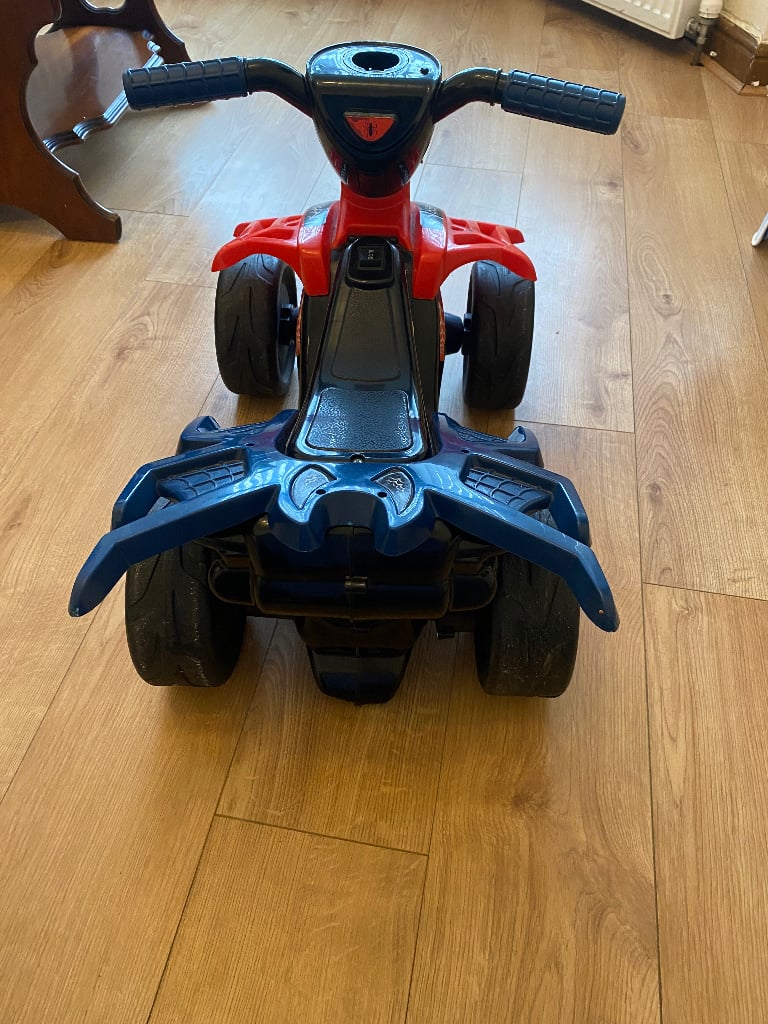 Quad Bike excellent condition like new 