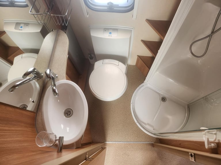 Swift Bolero 630 PR 2 Berth DIESEL MANUAL 2013/13