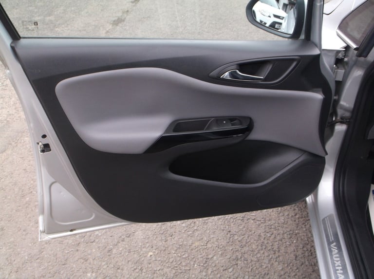 2017 Vauxhall Corsa 1.4 ecoFLEX SE 5dr HATCHBACK Petrol Manual