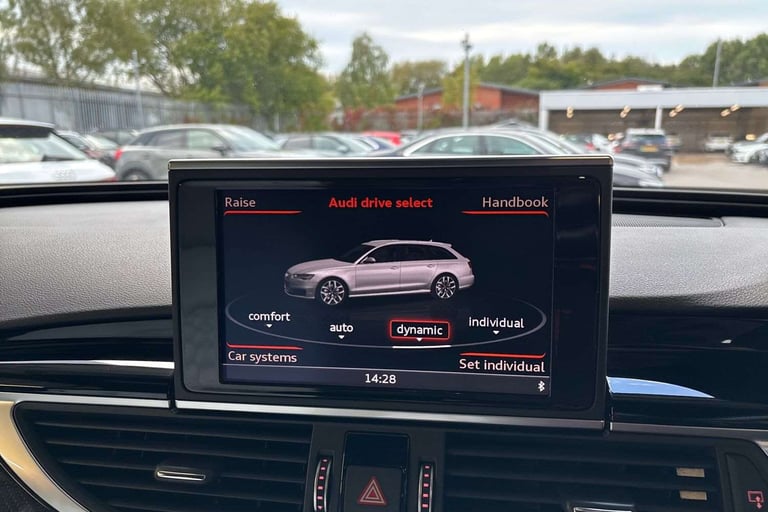  Audi RS6 4.0T FSI Quattro RS 6 5dr Tip Auto Estate Petrol Automatic