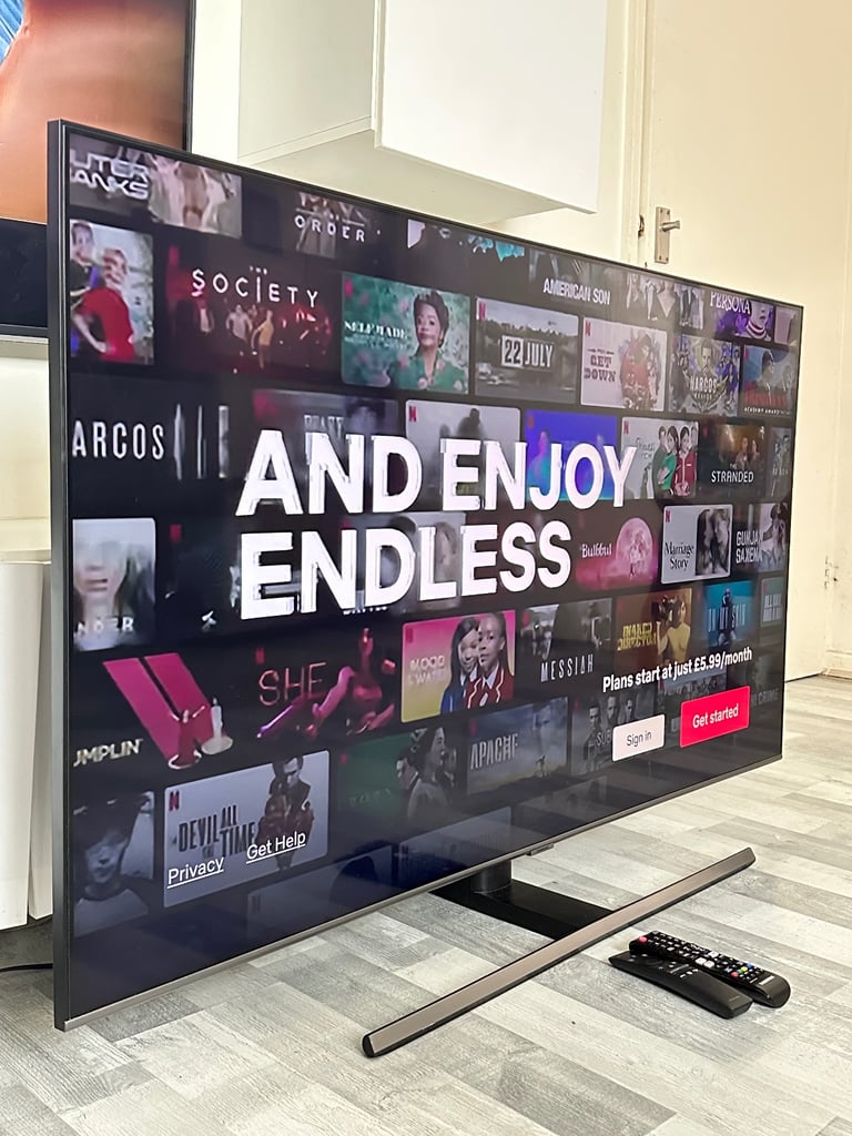 55” 4K Ultra HD HDR SAMSUNG Smart TV (Delivery Available)