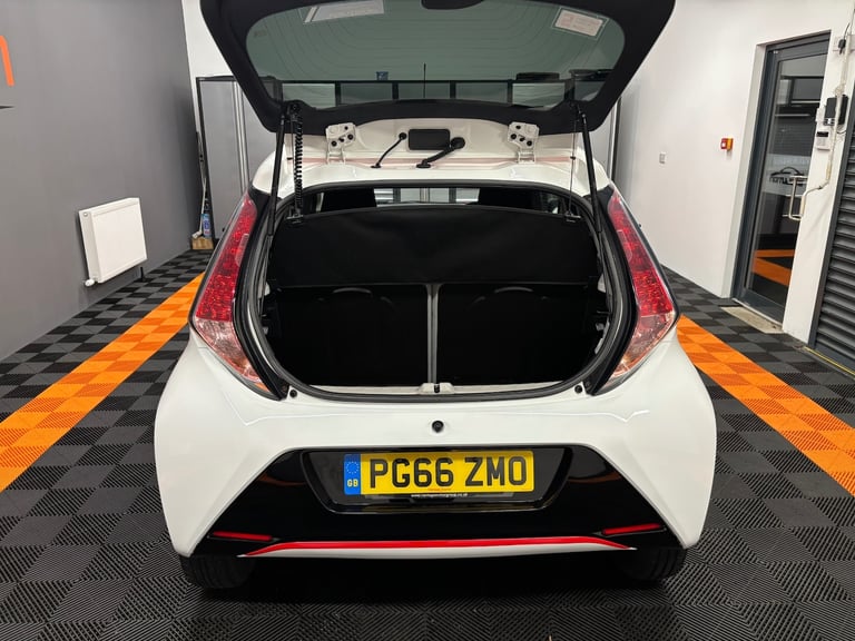 2017 Toyota AYGO 1.0 VVT-i X-Press 5dr x-shift HATCHBACK Petrol Manual