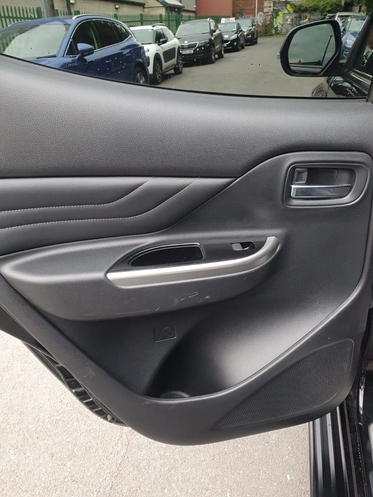 2019 Mitsubishi L200 2.2 DI-D DC Barbarian X Pickup Double Cab 4dr Diesel Auto 4WD Euro 6 (s/s)  ...