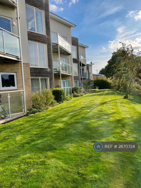 3 bedroom flat in Maltings Close, Cambridge, CB5 (3 bed) (#2670724)