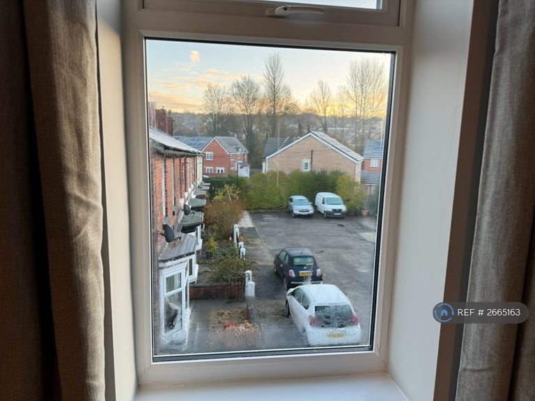 2 bedroom flat in Preston Road, Whittle-Le-Woods, Chorley, PR6 (2 bed) (#2665163)