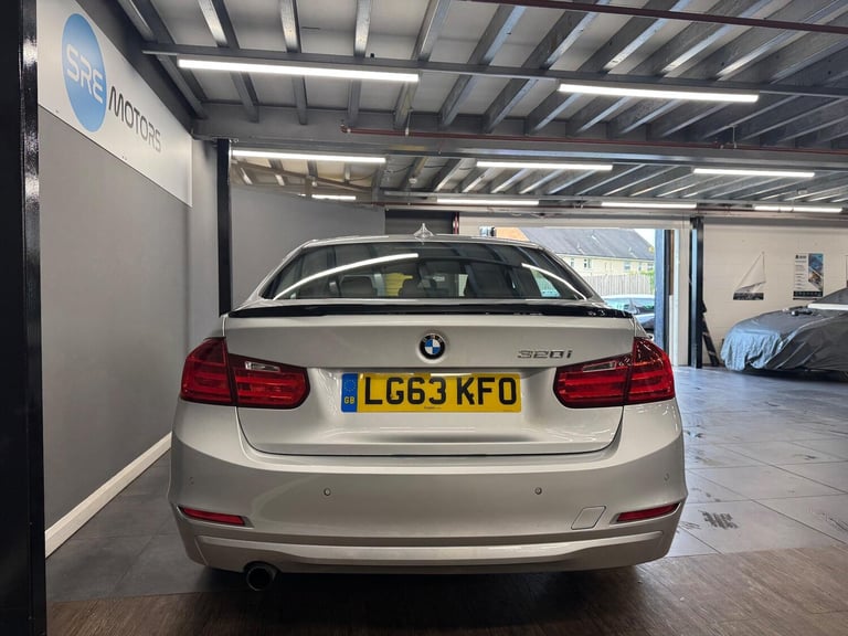 2013 BMW 3 Series 1.6 320i ED EfficientDynamics Euro 6 (s/s) 4dr SALOON Petrol Manual