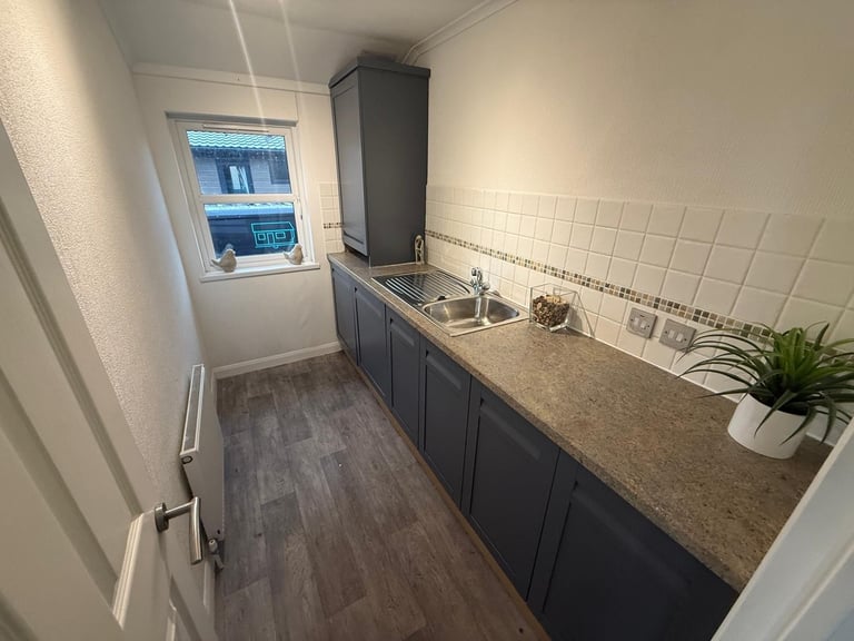 Wood Exterior 3 Bed Twin Lodge - DG, CH, Bath, Utility - Offsite / Private Land