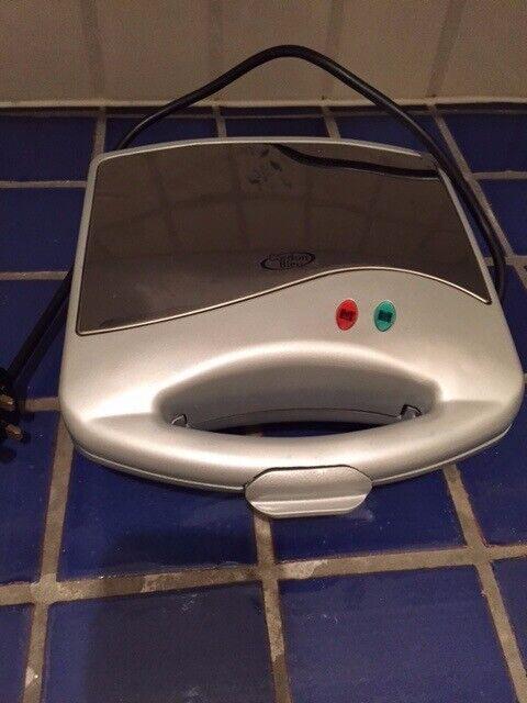 Cordon Bleu sandwich maker